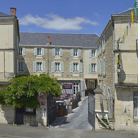 Logis Hotel-Restaurant Le Fontarabie Fontenay-le-Comte Exteriér fotografie